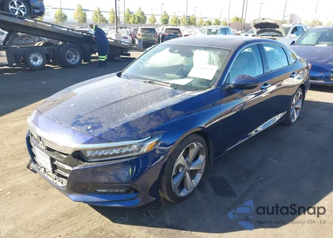 2018 Honda Accord Touring 2.0T z USA, uszkodzony, nr VIN 1HGCV2F99JA043216
